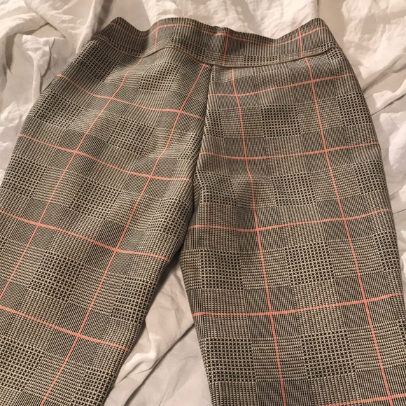 Zara Pants - Picture 4 of 4